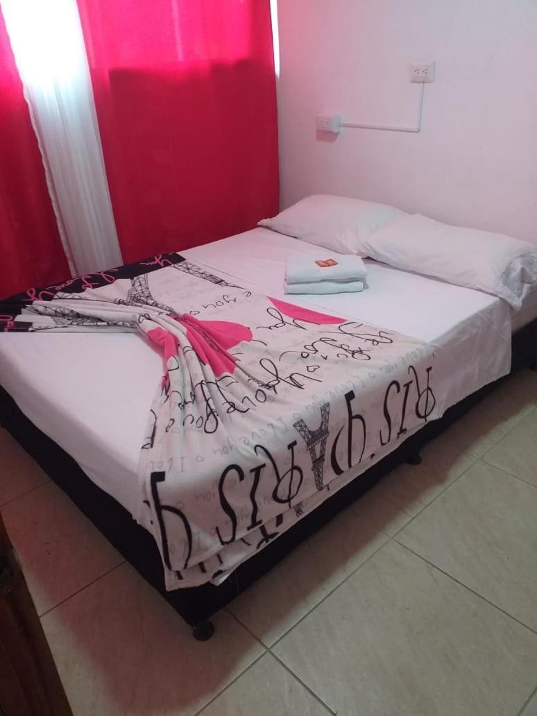Hostal Y Cabanas Los Juanes Jardín Exterior foto