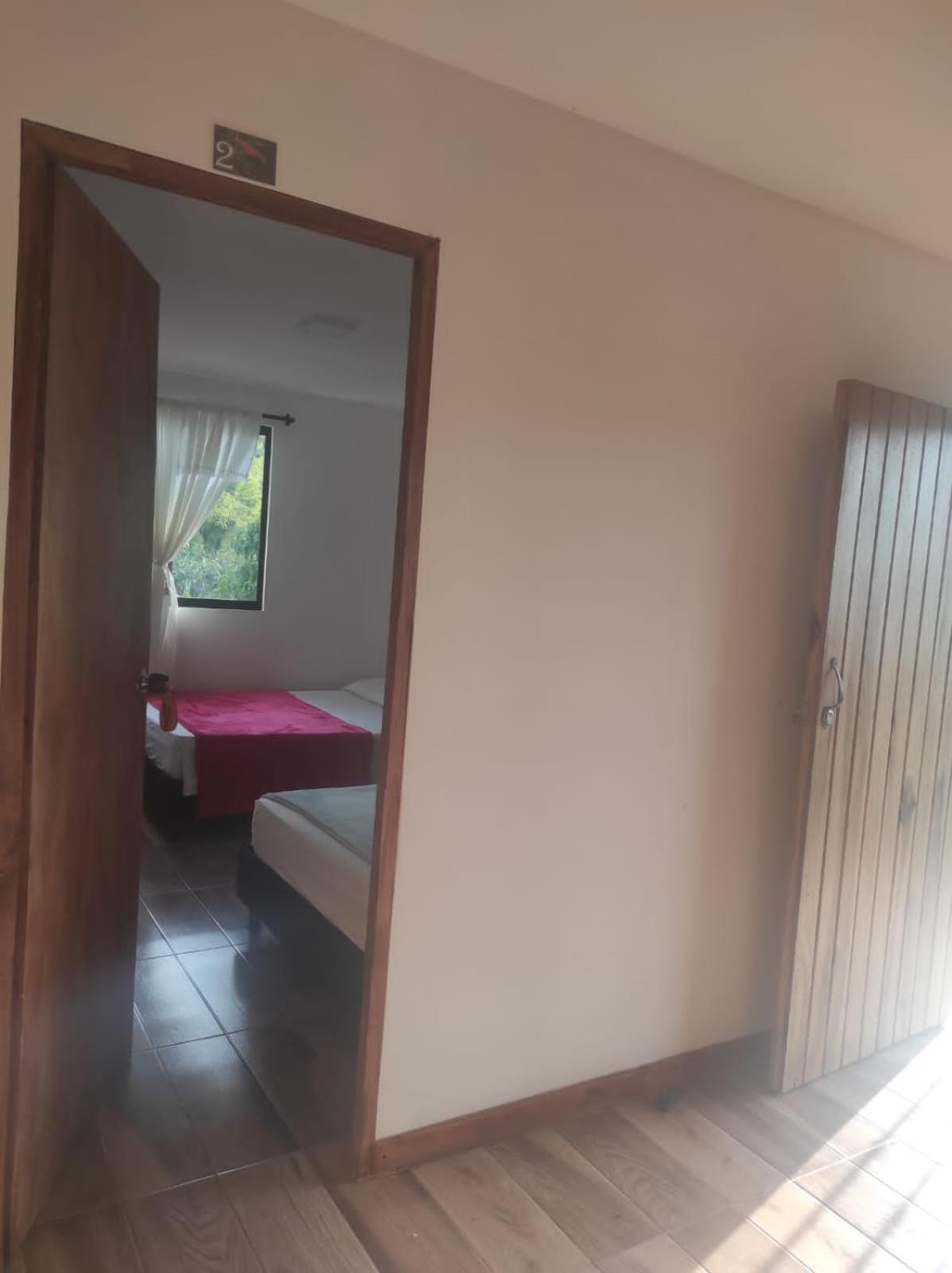 Hostal Y Cabanas Los Juanes Jardín Exterior foto